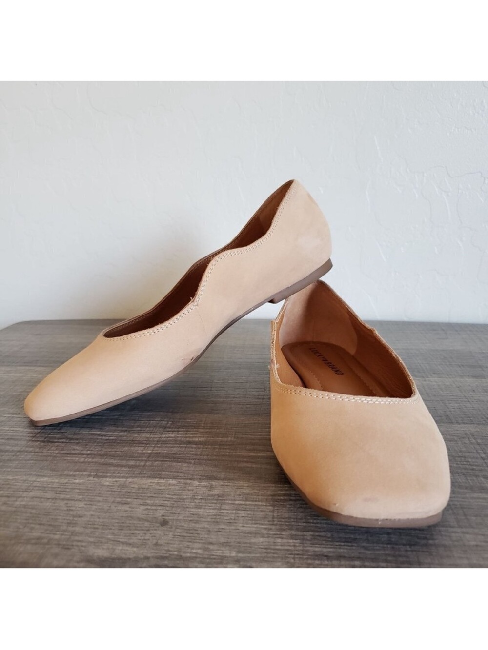 Lucky Brand Beige/Tan Scalloped Slip-On Flats
